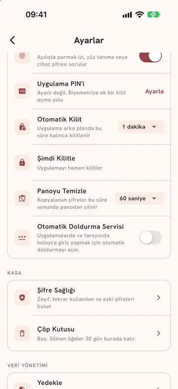Settings screen with the clear-clipboard and autofill-service rows